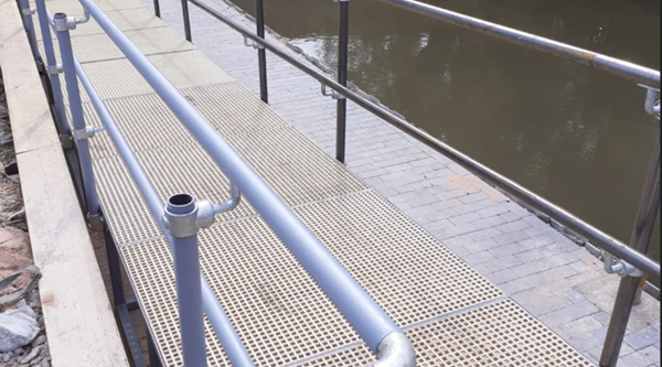 a DDA handrail