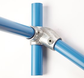 A116RH-C / Right Hand Level to Sloping Down Side Outlet Tee (30 to 45°) Galvanised