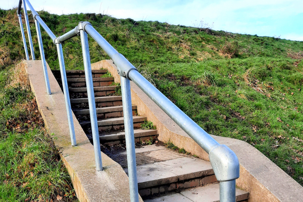 a tubeclamp handrail on a outside staircase